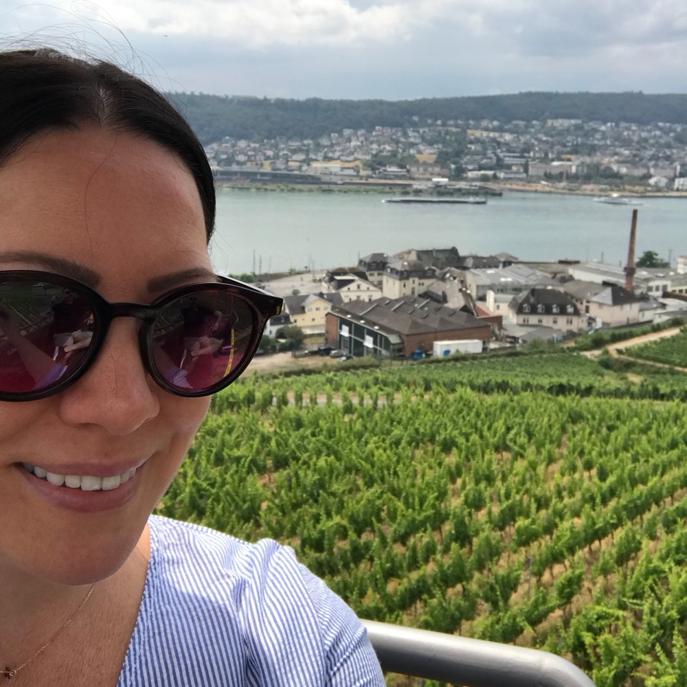 Meet your Posher, Elisa